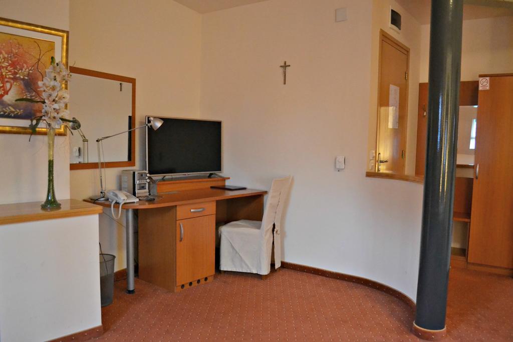 Hotel Istra Varaždin Esterno foto